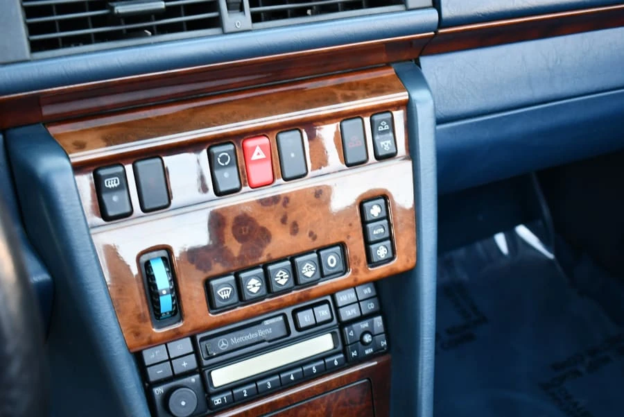 1994 Mercedes-Benz W124 E-Class - Image 21 of 27