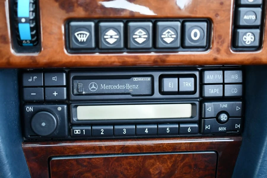 1994 Mercedes-Benz W124 E-Class - Image 22 of 27