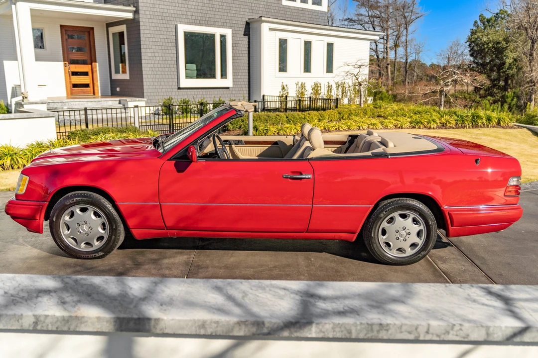 1994 Mercedes-Benz W124 E-Class - Image 3 of 31