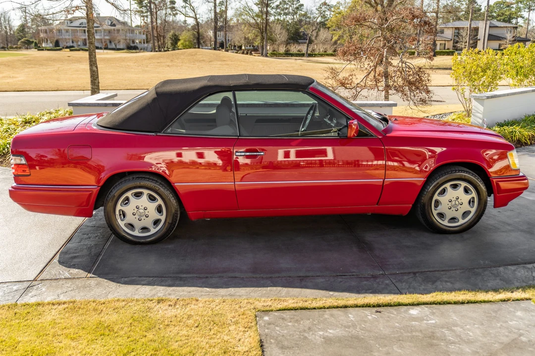 1994 Mercedes-Benz W124 E-Class - Image 16 of 31