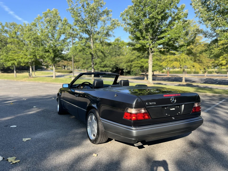1994 Mercedes-Benz W124 E-Class - Image 16 of 31