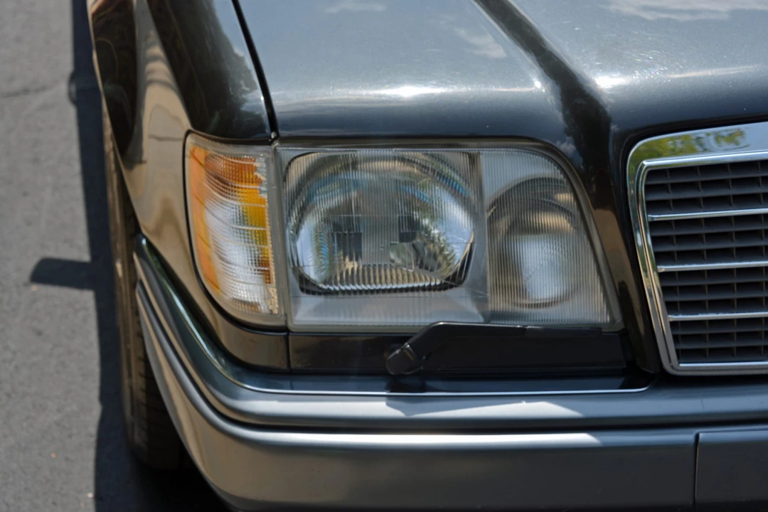 1994 Mercedes-Benz W124 E-Class - Image 14 of 31