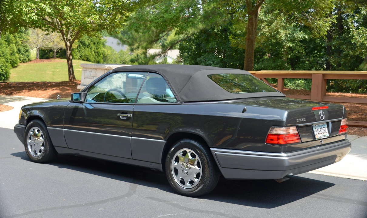 1994 Mercedes-Benz W124 E-Class - Image 10 of 31
