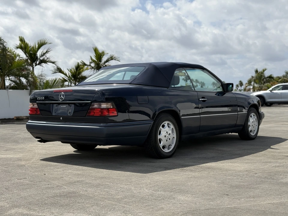 1994 Mercedes-Benz W124 E-Class - Image 11 of 31