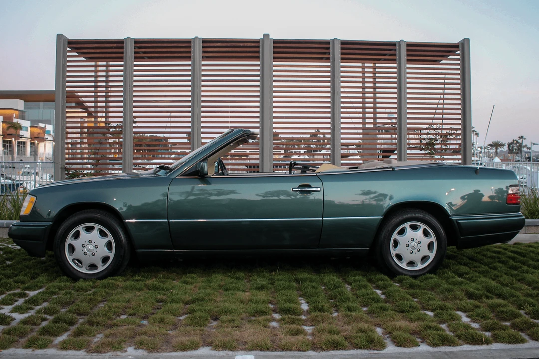 1994 Mercedes-Benz W124 E-Class - Image 2 of 31