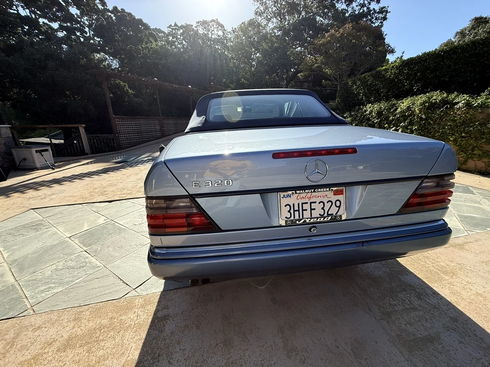1994 Mercedes-Benz W124 E-Class - Image 11 of 31