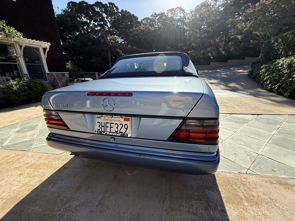 1994 Mercedes-Benz W124 E-Class - Image 13 of 31