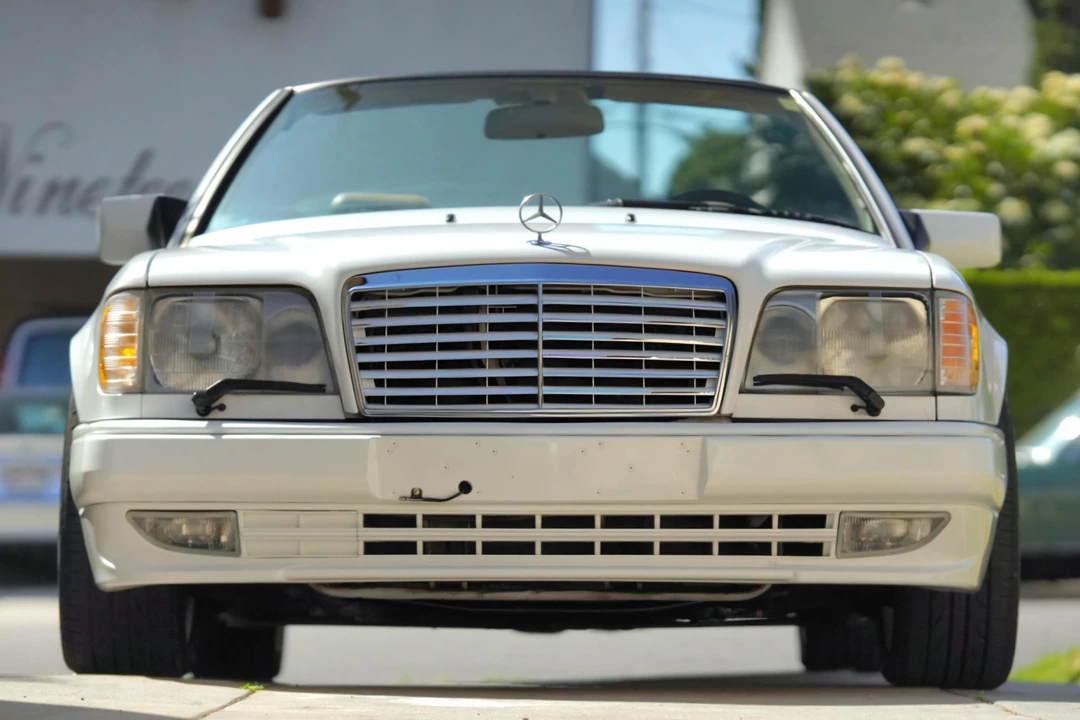 1994 Mercedes-Benz W124 E-Class - Image 2 of 31