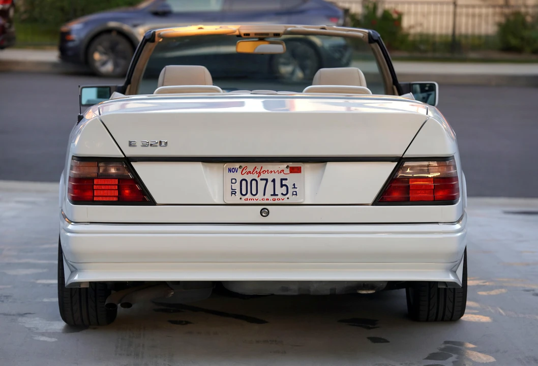 1994 Mercedes-Benz W124 E-Class - Image 16 of 31