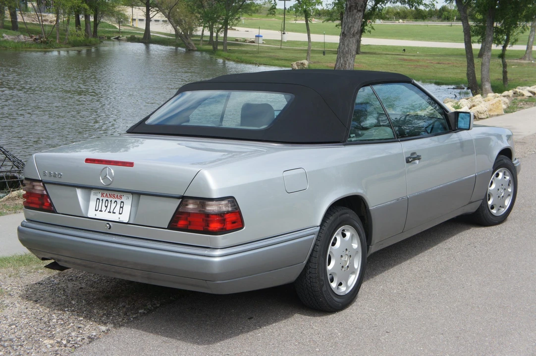 1994 Mercedes-Benz W124 E-Class - Image 22 of 31