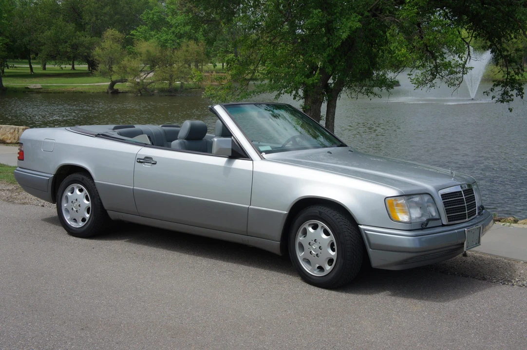 1994 Mercedes-Benz W124 E-Class - Image 2 of 31