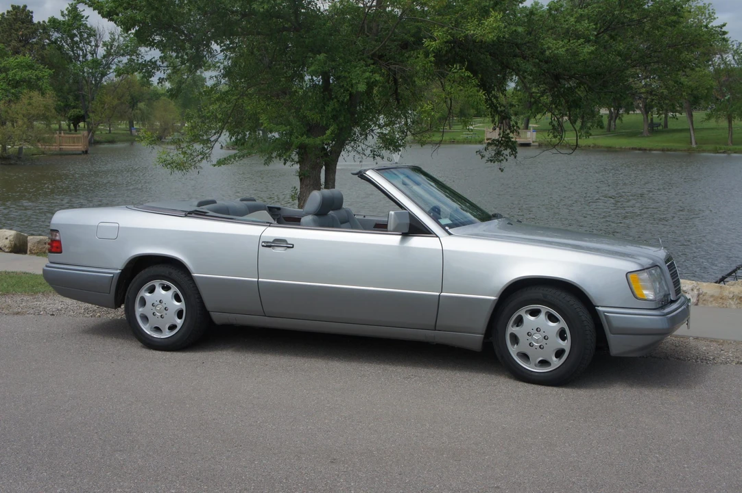 1994 Mercedes-Benz W124 E-Class - Image 3 of 31