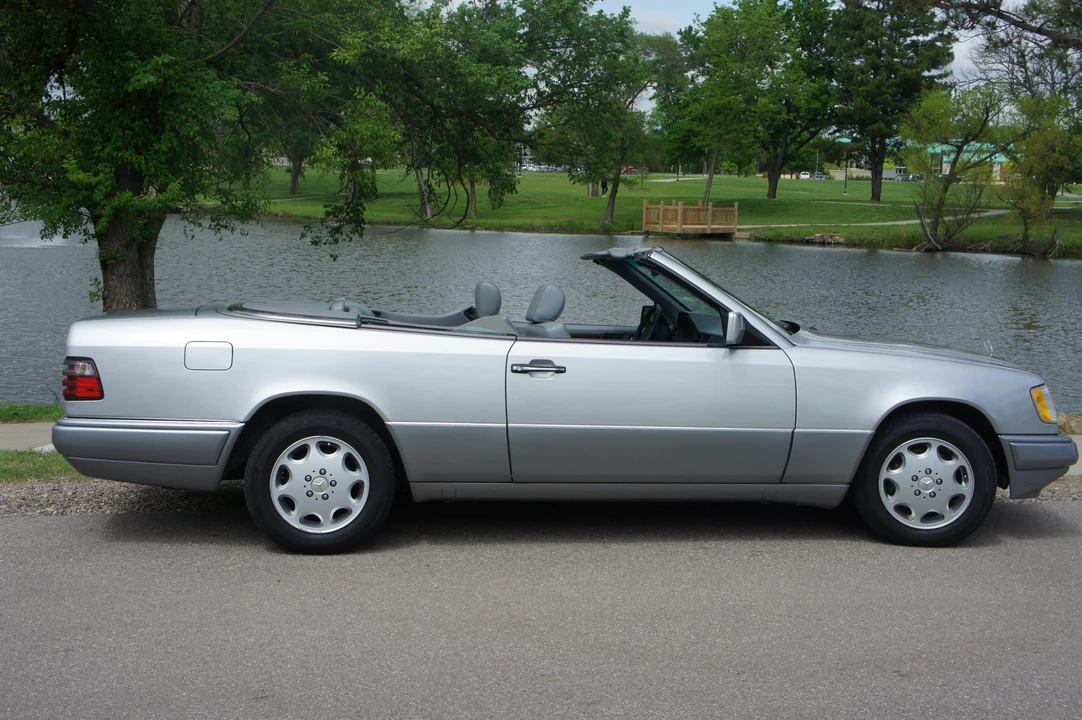 1994 Mercedes-Benz W124 E-Class - Image 4 of 31