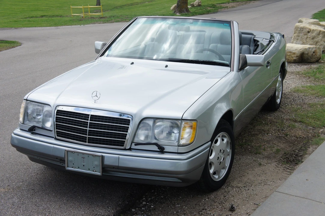 1994 Mercedes-Benz W124 E-Class - Image 14 of 31