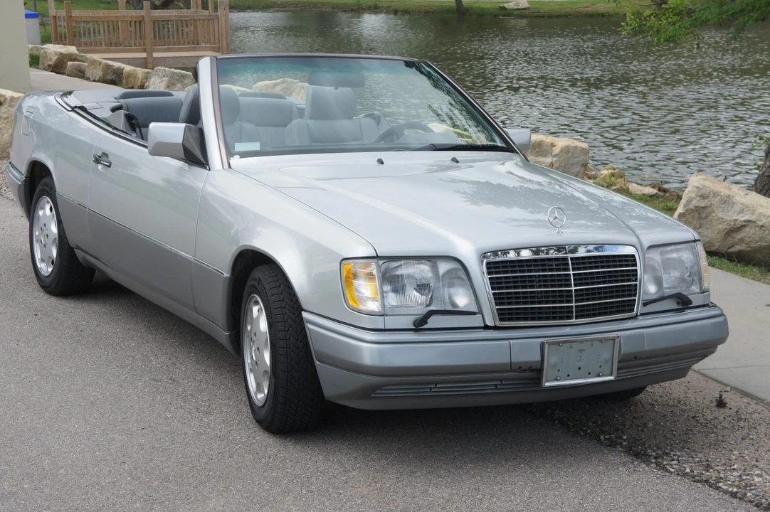 1994 Mercedes-Benz W124 E-Class - Image 16 of 31