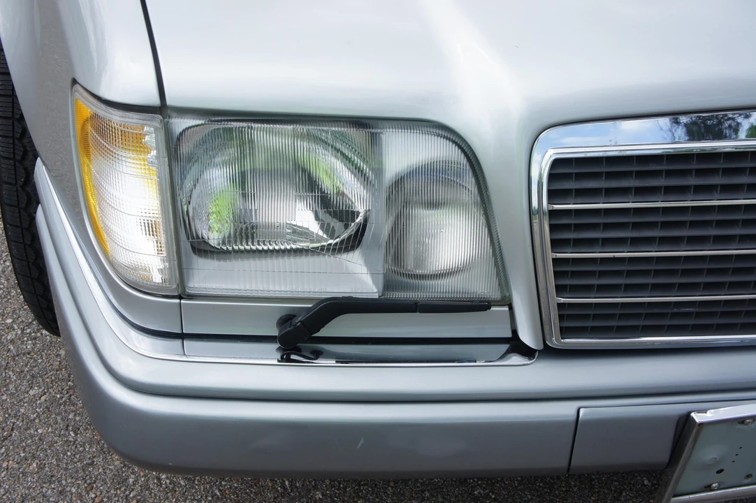 1994 Mercedes-Benz W124 E-Class - Image 31 of 31