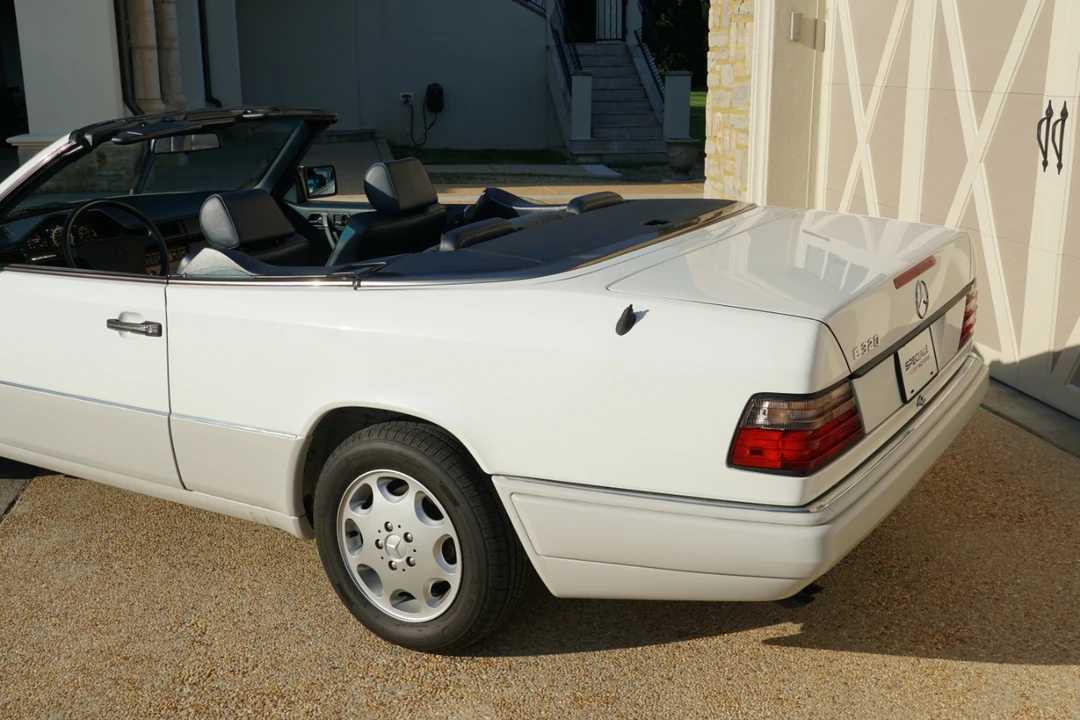 1994 Mercedes-Benz W124 E-Class - Image 26 of 31