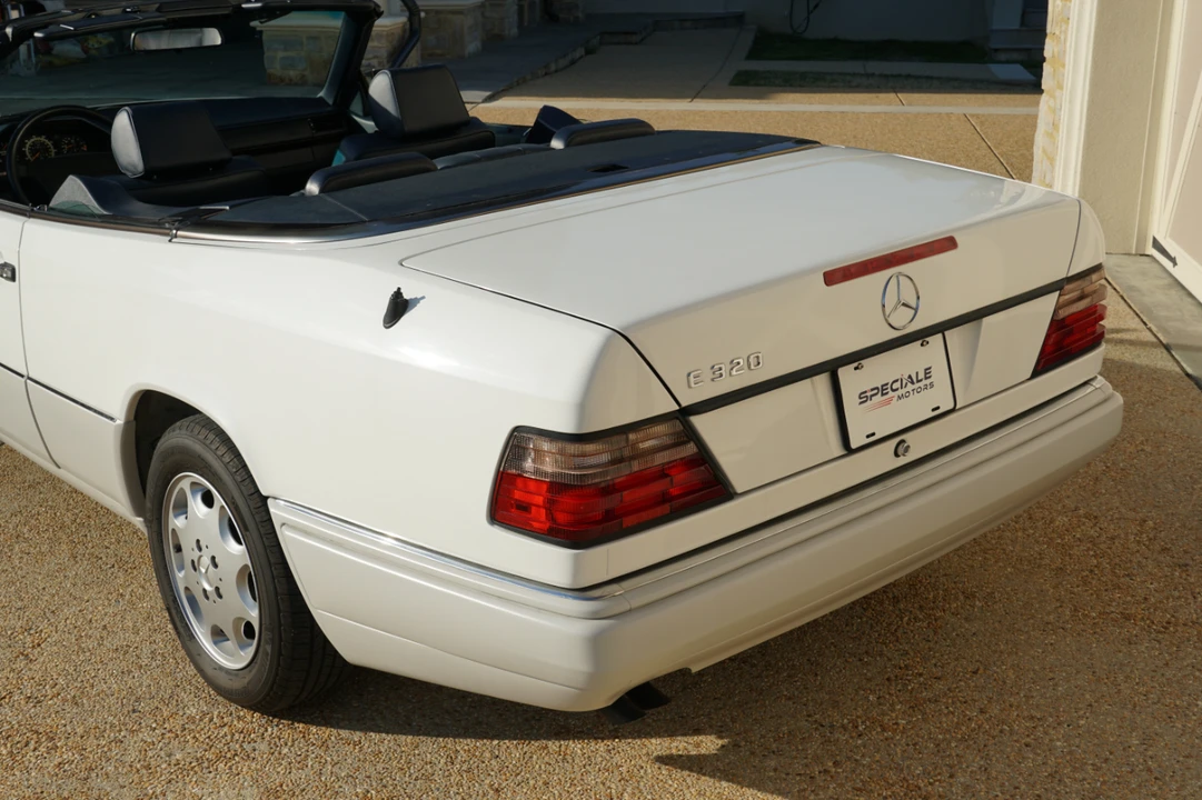 1994 Mercedes-Benz W124 E-Class - Image 28 of 31