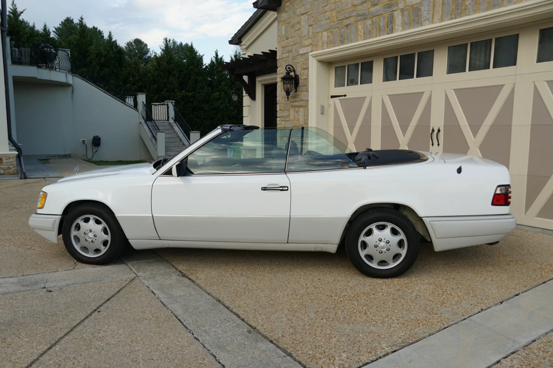 1994 Mercedes-Benz W124 E-Class - Image 10 of 31