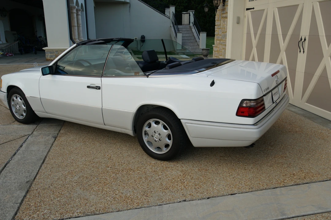 1994 Mercedes-Benz W124 E-Class - Image 18 of 31