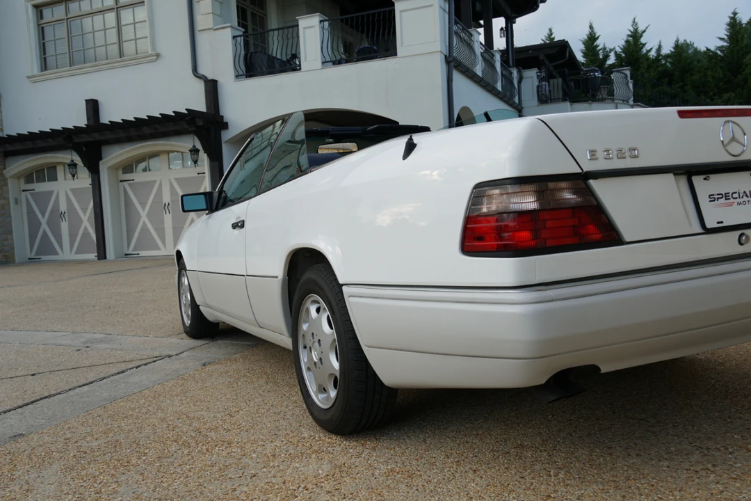 1994 Mercedes-Benz W124 E-Class - Image 30 of 31