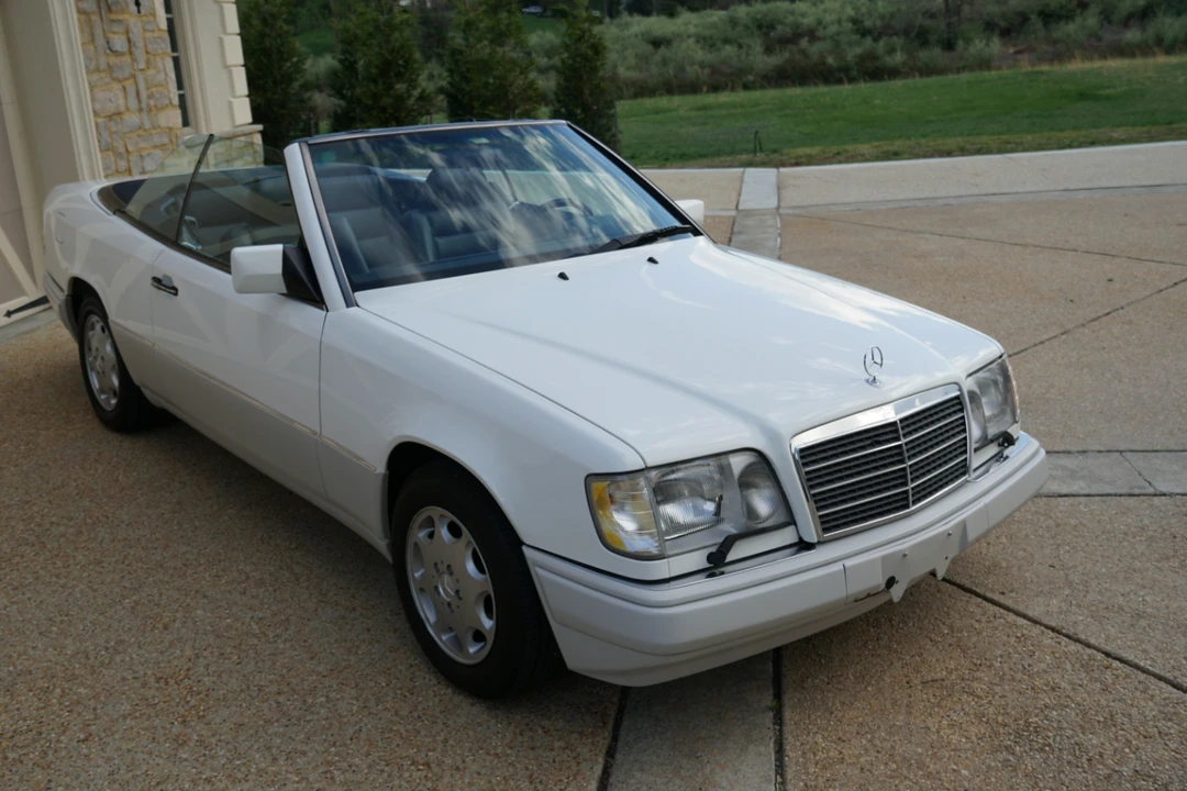1994 Mercedes-Benz W124 E-Class - Image 13 of 31