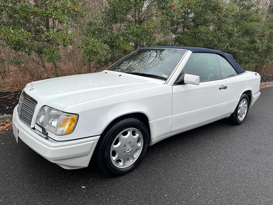 1994 Mercedes-Benz W124 E-Class - Image 13 of 31