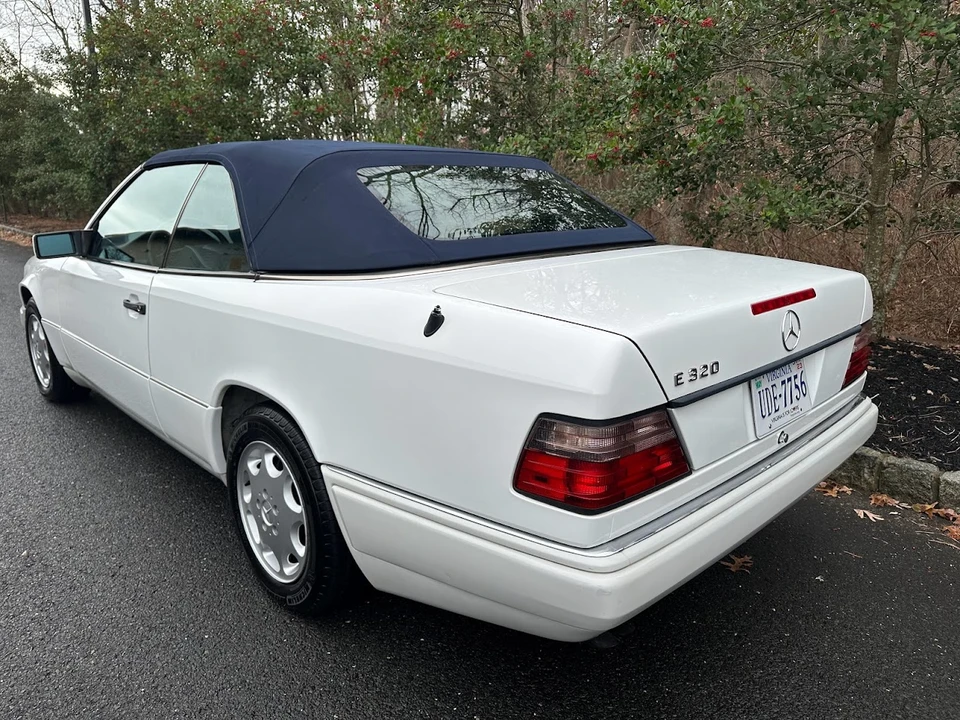 1994 Mercedes-Benz W124 E-Class - Image 18 of 31