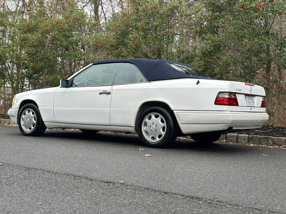 1994 Mercedes-Benz W124 E-Class - Image 16 of 31