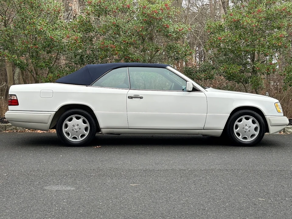 1994 Mercedes-Benz W124 E-Class - Image 23 of 31
