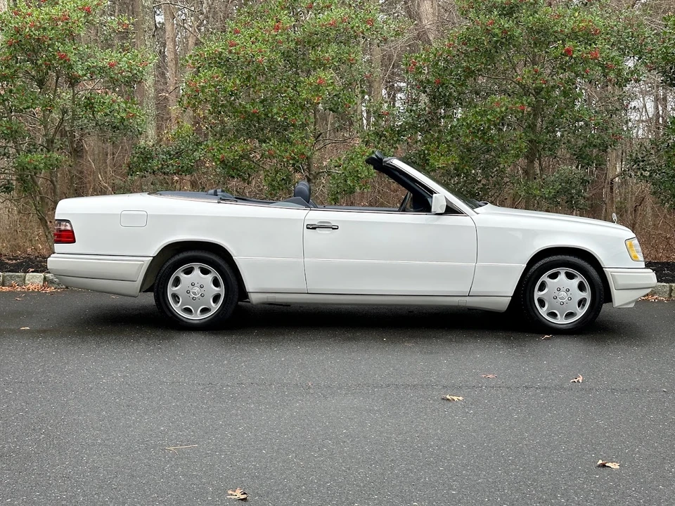 1994 Mercedes-Benz W124 E-Class - Image 8 of 31