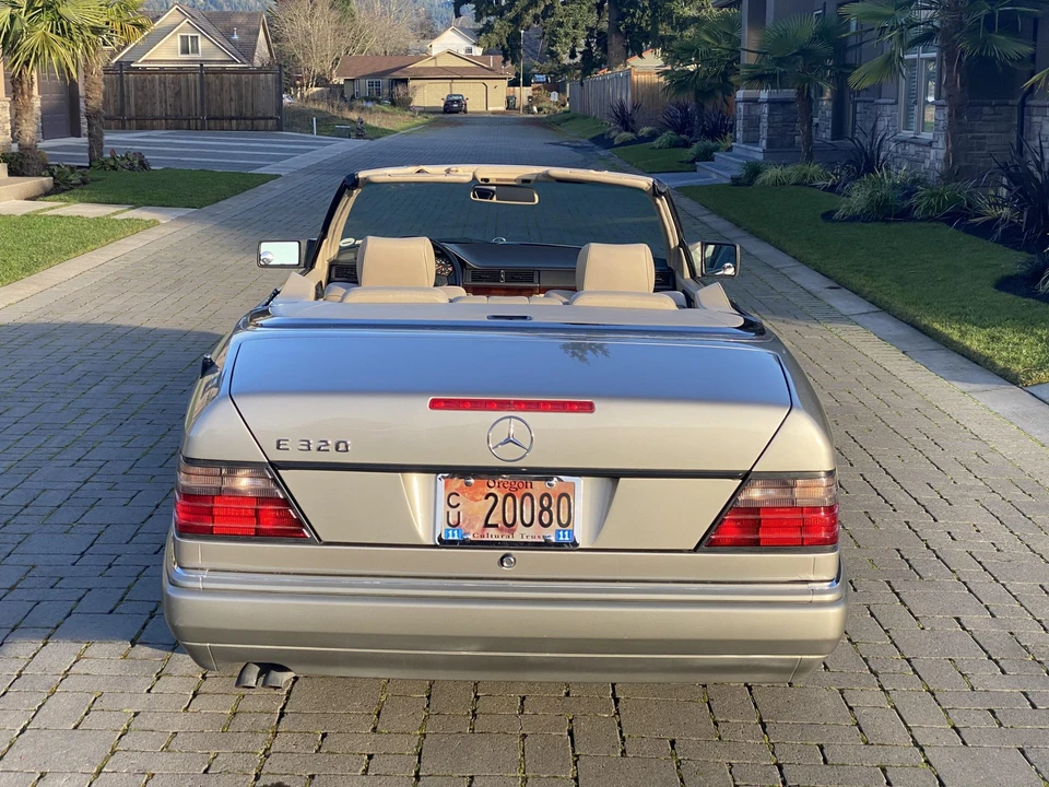 1994 Mercedes-Benz W124 E-Class - Image 15 of 31