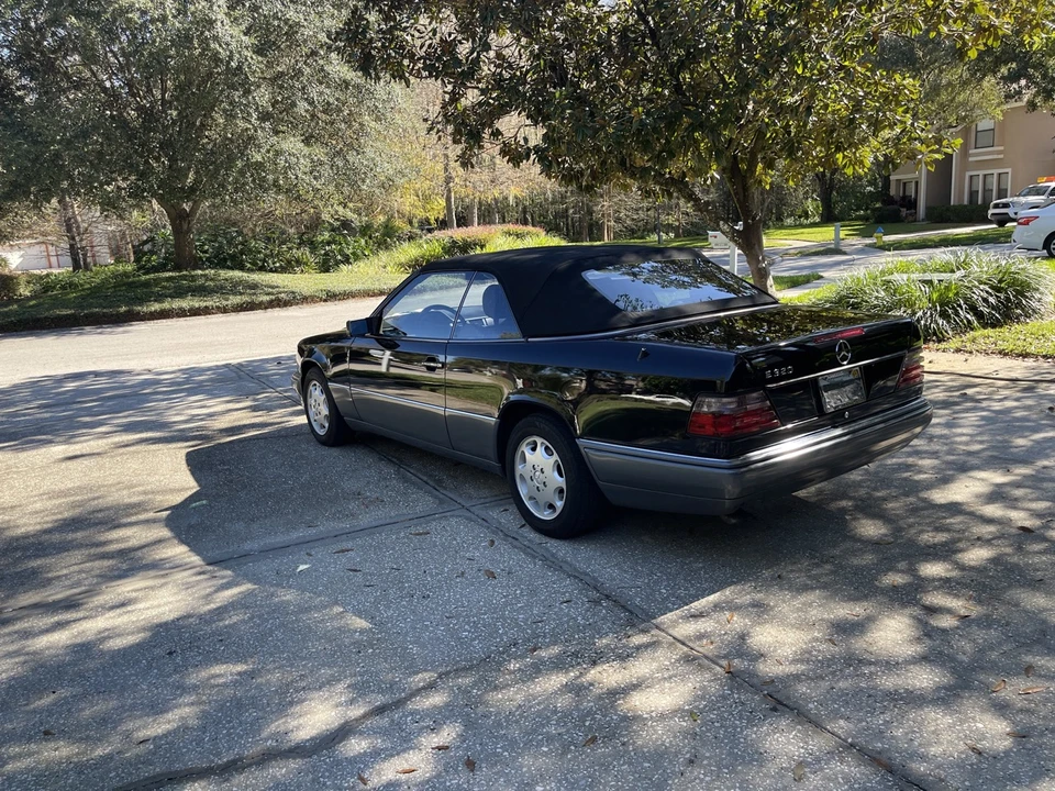 1994 Mercedes-Benz W124 E-Class - Image 13 of 31