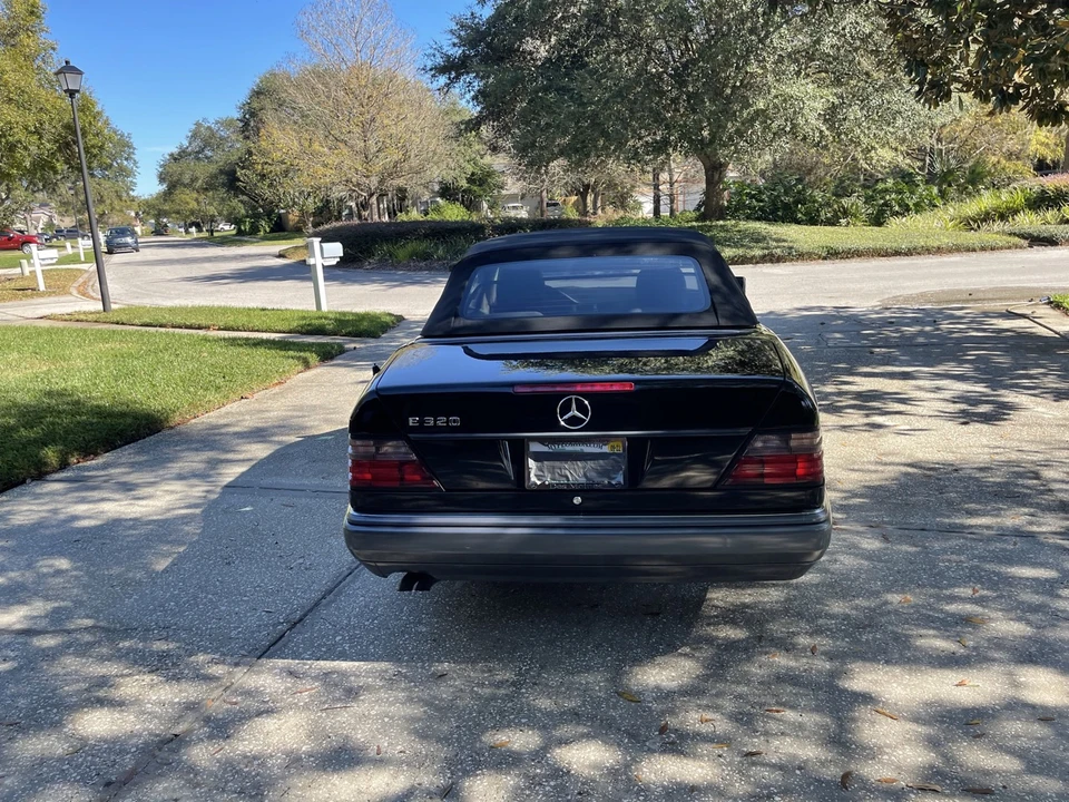 1994 Mercedes-Benz W124 E-Class - Image 17 of 31