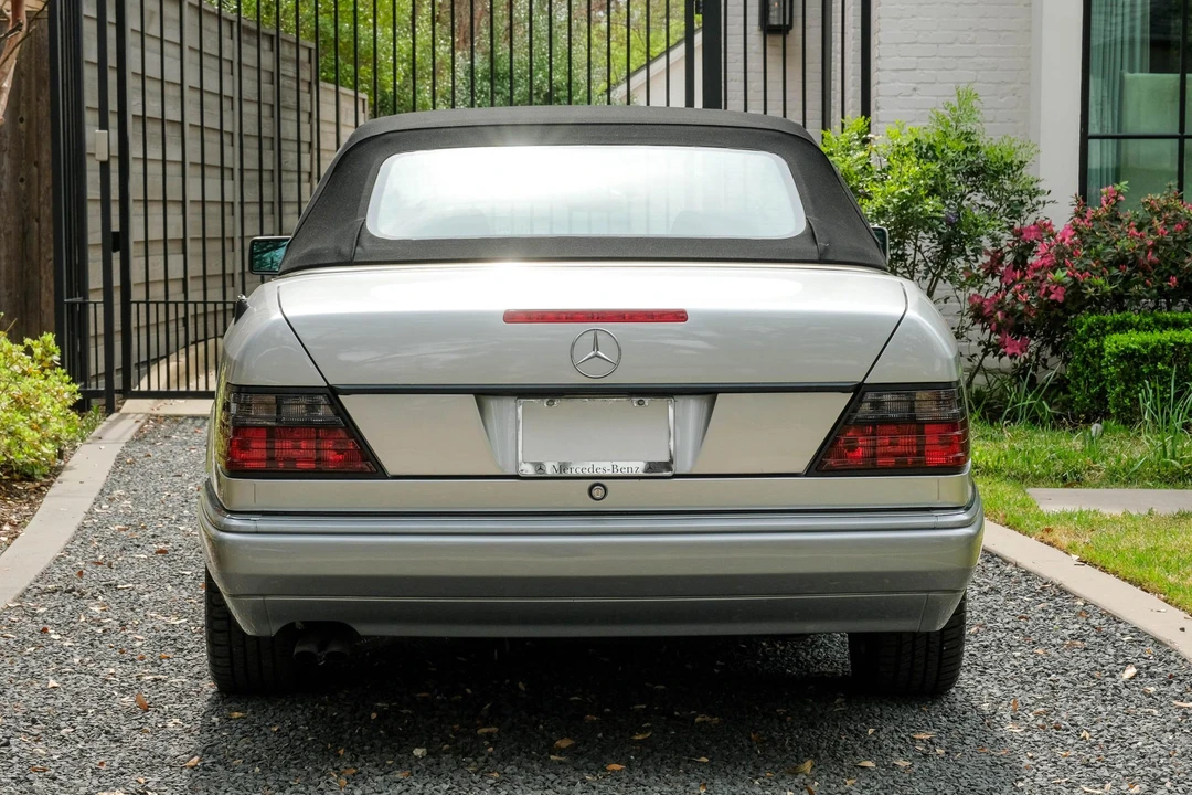 1994 Mercedes-Benz W124 E-Class - Image 18 of 31