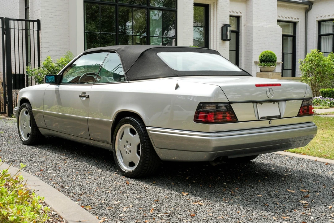 1994 Mercedes-Benz W124 E-Class - Image 17 of 31