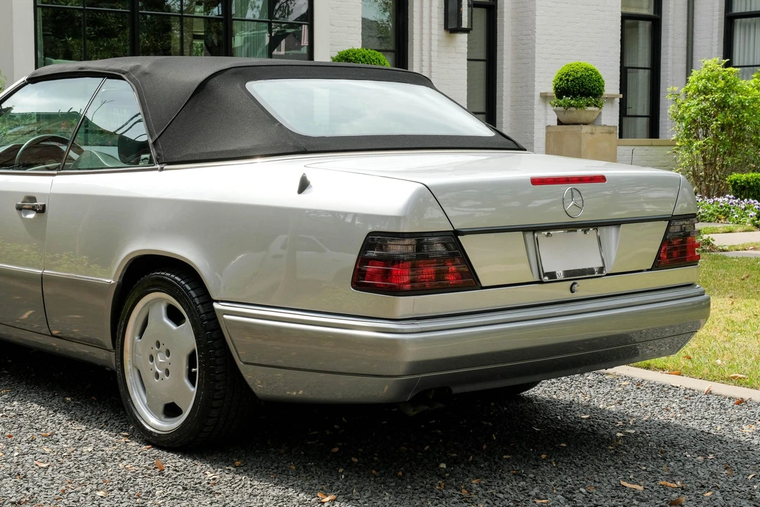 1994 Mercedes-Benz W124 E-Class - Image 29 of 31