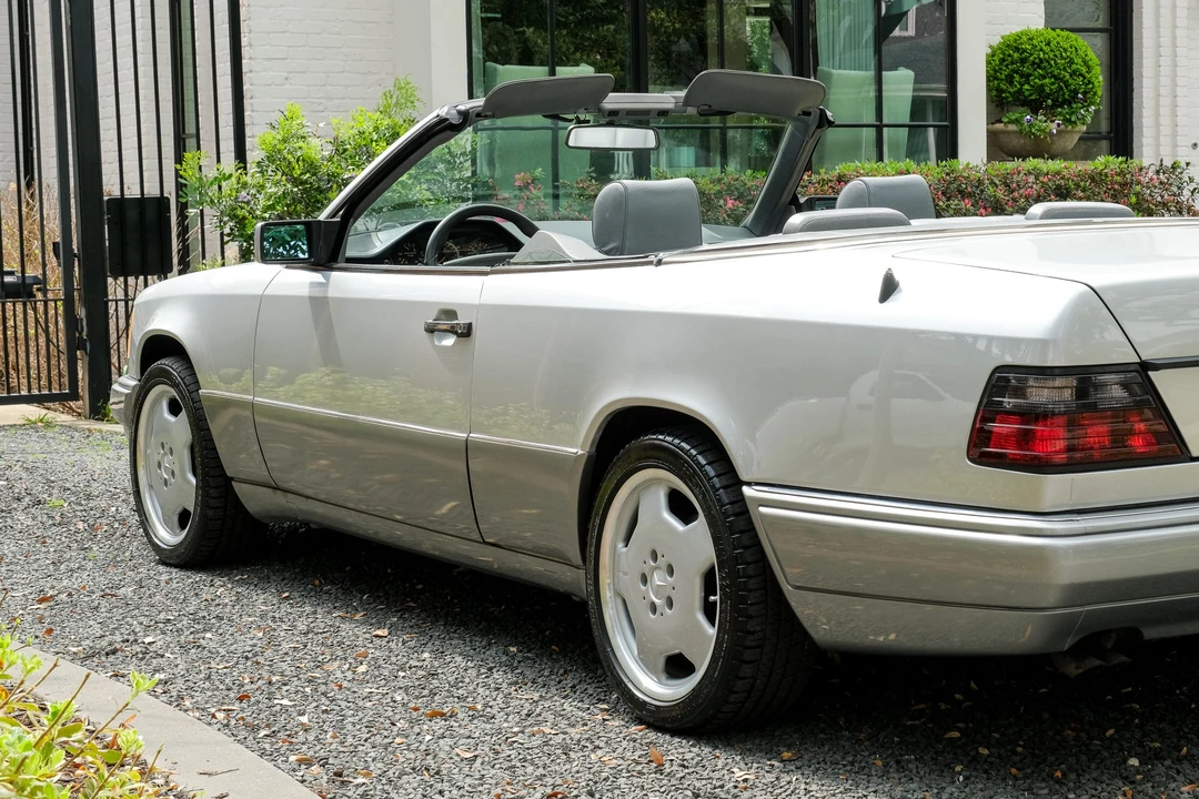 1994 Mercedes-Benz W124 E-Class - Image 30 of 31