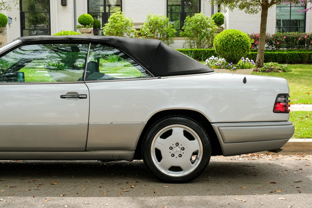 1994 Mercedes-Benz W124 E-Class - Image 25 of 31