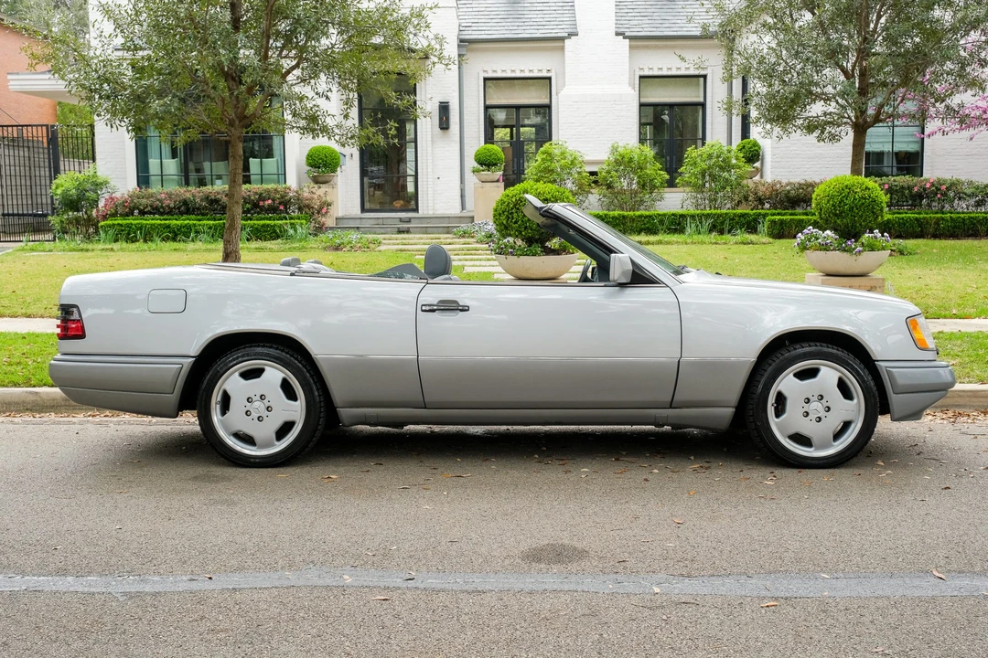1994 Mercedes-Benz W124 E-Class - Image 12 of 31
