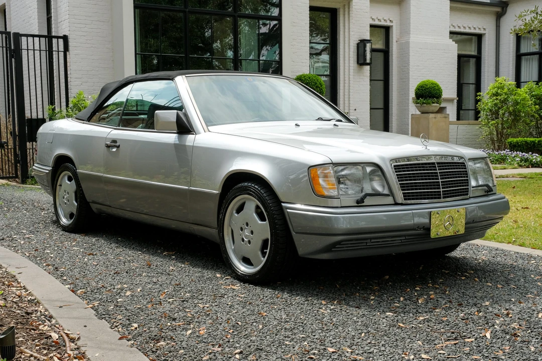 1994 Mercedes-Benz W124 E-Class - Image 13 of 31