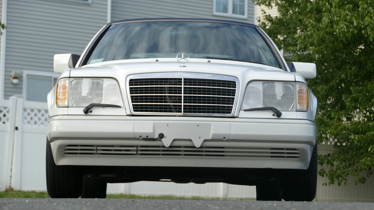1994 Mercedes-Benz W124 E-Class - Image 11 of 31
