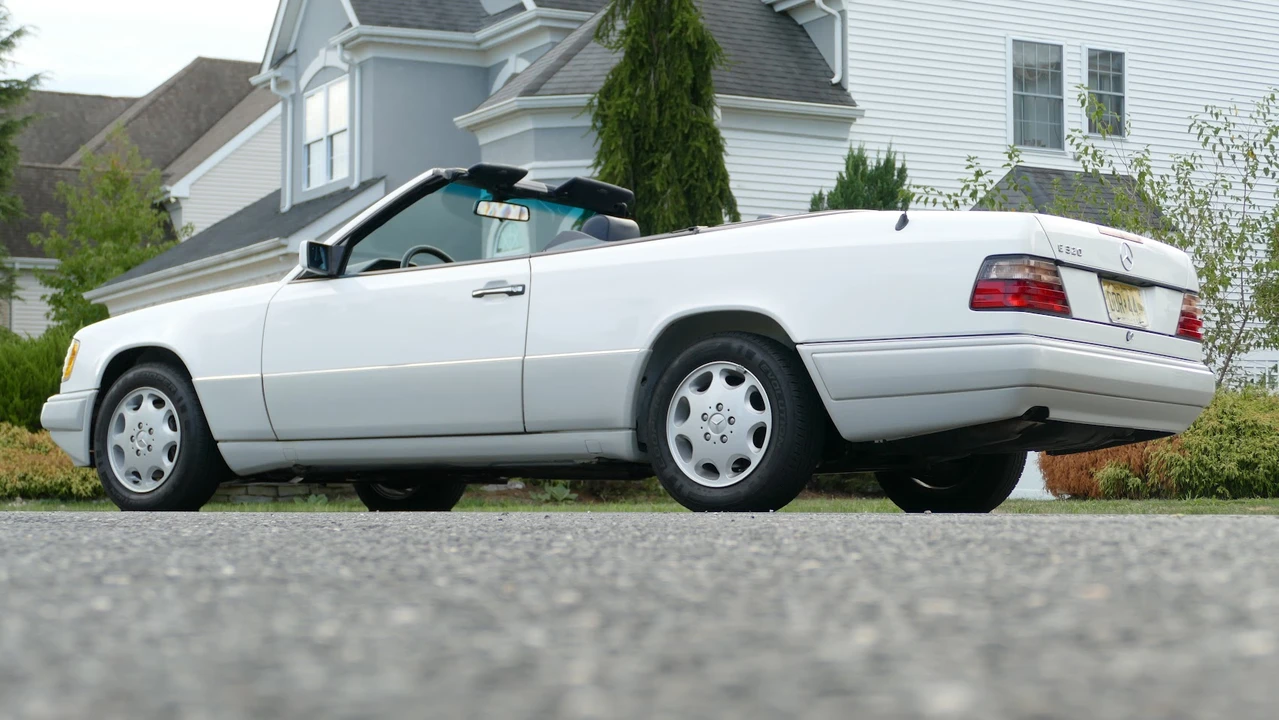 1994 Mercedes-Benz W124 E-Class - Image 16 of 31