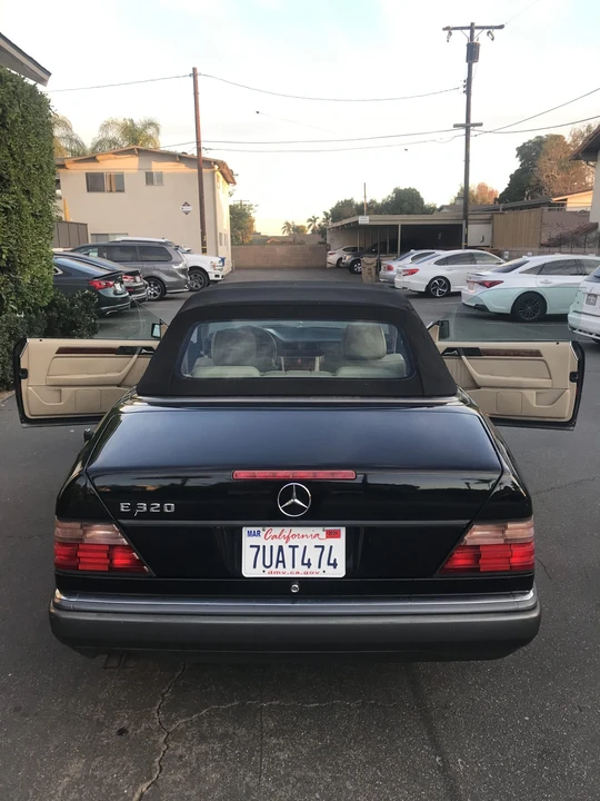 1994 Mercedes-Benz W124 E-Class - Image 13 of 31