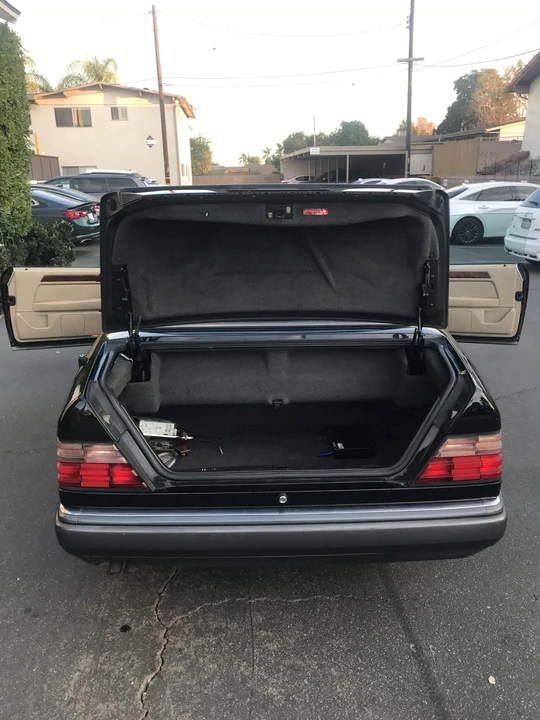 1994 Mercedes-Benz W124 E-Class - Image 31 of 31