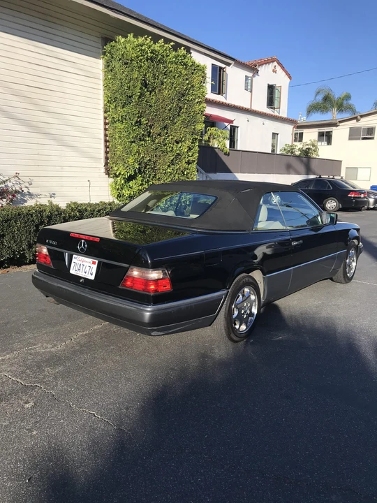 1994 Mercedes-Benz W124 E-Class - Image 9 of 31