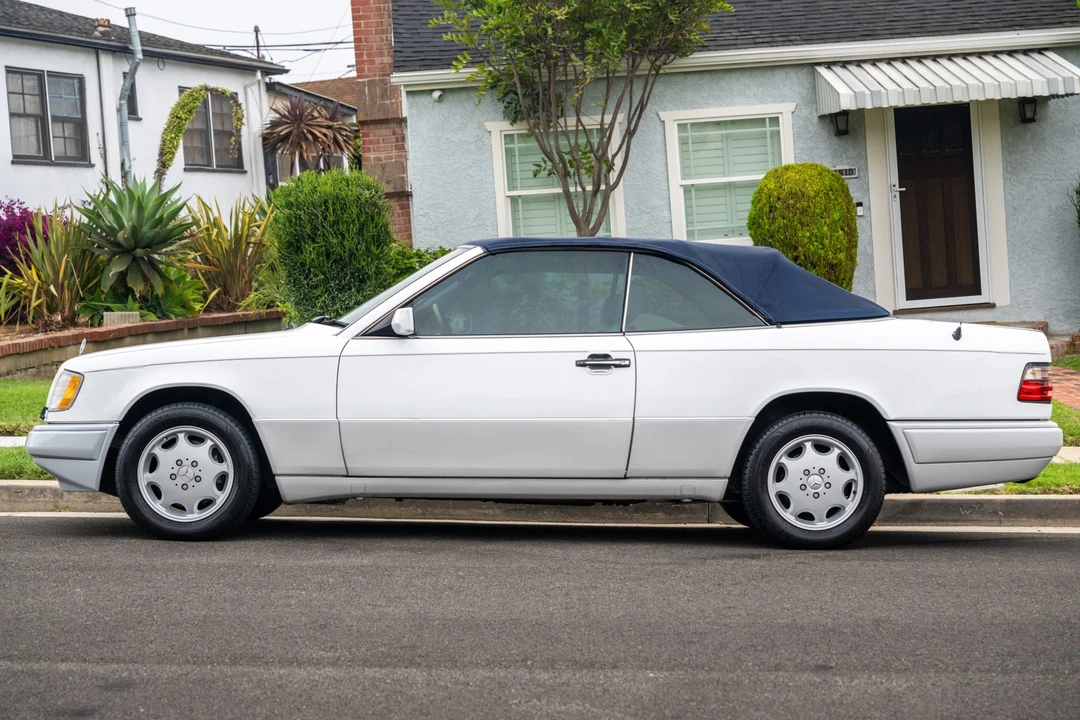 1994 Mercedes-Benz W124 E-Class - Image 10 of 31