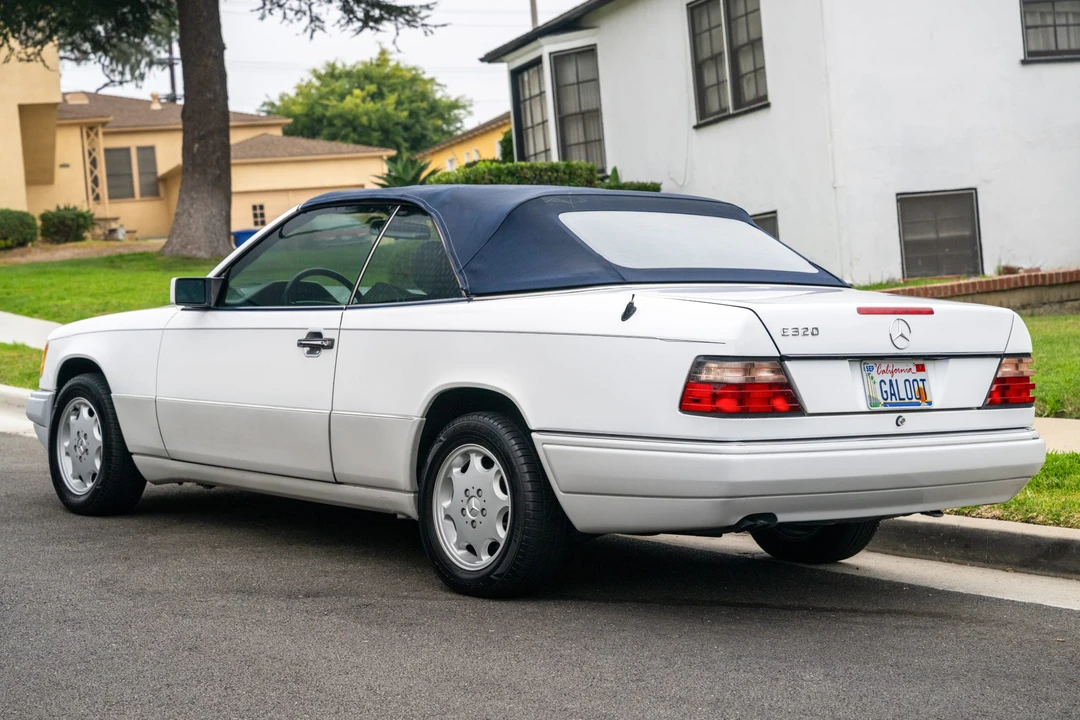 1994 Mercedes-Benz W124 E-Class - Image 11 of 31