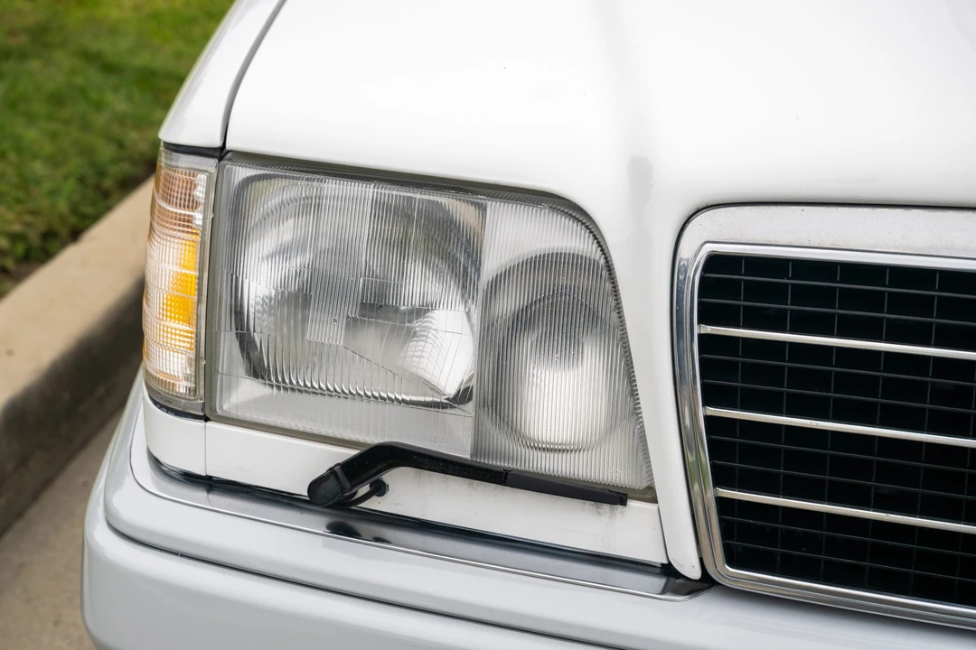 1994 Mercedes-Benz W124 E-Class - Image 16 of 31