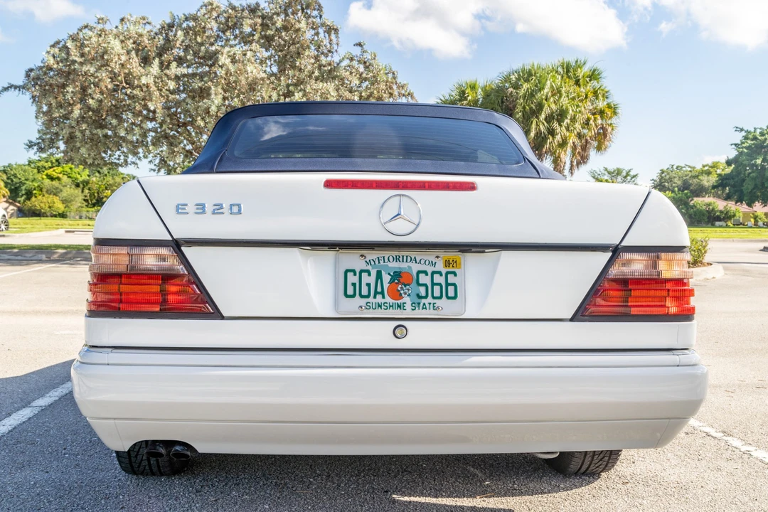 1994 Mercedes-Benz W124 E-Class - Image 6 of 31